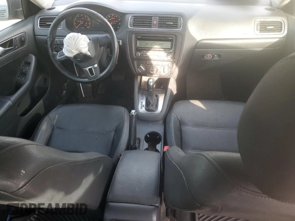 2011 Volkswagen Jetta Sedan SE with VIN 3VWDX7AJ1BM133053, listed as a Copart auction lot 84618424 with 96,582 mi miles and Salvage Title. Bid and sale history available at carsss.com. Image 8.