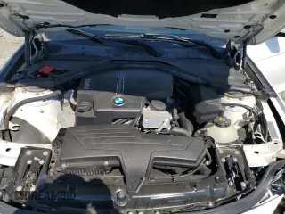 2015 BMW 3 Series 320i xDrive z VIN WBA3C3G51FNT53248, wystawiony jako Copart lot #48796835 z przebiegiem 134 063 mil mil oraz Szkoda całkowita • Salvage title. Historia ofert i sprzedaży dostępna na DreamBid. Obrazek 11.