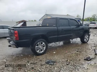 2003 Chevrolet Silverado 1500HD LS z VIN 1GCGK13U93F248729, wystawiony jako Copart lot #55568615 z przebiegiem 227 774 mil mil oraz Nie do naprawy • Non repairable. Historia ofert i sprzedaży dostępna na DreamBid. Obrazek 3.