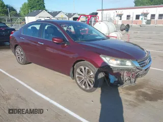2015 Honda Accord Sport with VIN 1HGCR2F50FA117874, listed as a IAAI auction lot 42136595 with 152,240 mi miles and . Bid and sale history available at DreamBid. Image 1.