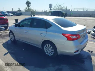 2019 Nissan Sentra SV z VIN 3N1AB7AP4KY337088, wystawiony jako IAAI lot #41762716 z przebiegiem 53 776 mil mil oraz . Historia ofert i sprzedaży dostępna na DreamBid. Obrazek 3.