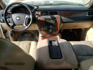 2007 Chevrolet Suburban LTZ with VIN 3GNFK16Y97G221343, listed as a Copart auction lot 85465134 with Not Provided miles and Salvage Title. Bid and sale history available at DreamBid. Image 8.