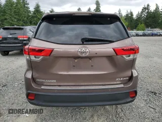2017 Toyota Highlander XLE with VIN 5TDJZRFHXHS359117, listed as a Copart auction lot 62672815 with 100,515 mi miles and Clean title. Bid and sale history available at DreamBid. Image 6.