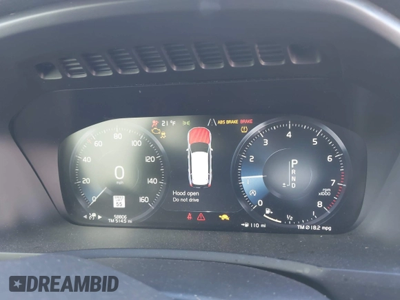 2018 Volvo XC90 Momentum with VIN YV4102XK8J1321378, listed as a IAAI auction lot 41304864 with 58,806 mi miles and . Bid and sale history available at DreamBid. Image 7.