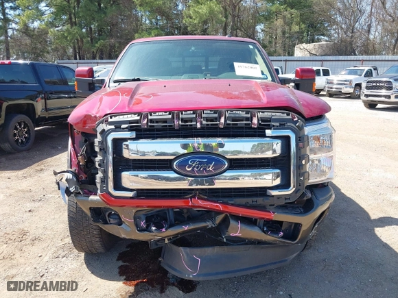 2015 Ford Super Duty F-250 SRW Lariat with VIN 1FT7W2BT5FED40059, listed as a IAAI auction lot 41762002 with 117,036 mi miles. Bid and sale history available at carsss.com. Image 6.