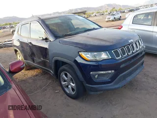 2017 Jeep Compass Latitude with VIN 3C4NJCBB2HT682199, listed as a IAAI auction lot 42180451 with 111,557 mi miles and . Bid and sale history available at DreamBid. Image 1.