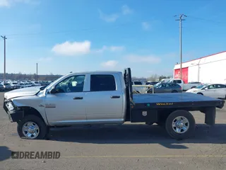 2016 Ram 2500 Tradesman with VIN 3C6UR5HL0GG341625, listed as a IAAI auction lot 41331717 with 63,279 mi miles and . Bid and sale history available at DreamBid. Image 15.