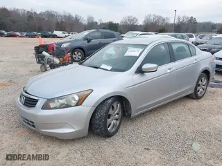 2011 Honda Accord Sdn SE with VIN 1HGCP2F64BA097329, listed as a IAAI auction lot 41688276 with 103,228 mi miles. Bid and sale history available at carsss.com. Image 17.