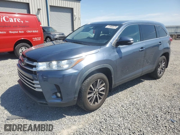 2019 Toyota Highlander SE z VIN 5TDJZRFH1KS991950, wystawiony jako Copart lot #51900875 z przebiegiem 110 804 mil mil oraz Szkoda całkowita • Salvage title. Historia ofert i sprzedaży dostępna na DreamBid. Obrazek 1.