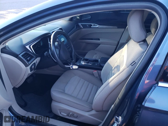 2019 Ford Fusion Hybrid SE with VIN 3FA6P0LU1KR101609, listed as a Copart auction lot 40055833 with 58,970 mi miles. Bid and sale history available at carsss.com. Image 7.
