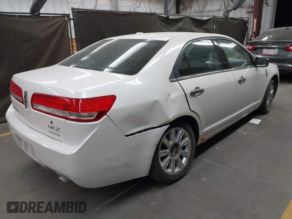 2012 Lincoln MKZ Hybrid with VIN 3LNDL2L39CR819759, listed as a IAAI auction lot 41968714 with 290,777 mi miles and . Bid and sale history available at DreamBid. Image 4.