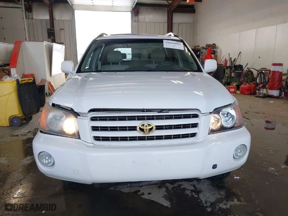 2001 Toyota Highlander with VIN JTEGF21AX10022116, listed as a IAAI auction lot 41604066 with 119,033 mi miles. Bid and sale history available at carsss.com. Image 12.