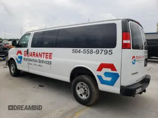 2023 Chevrolet Express Passenger LS z VIN 1GAZGNFP6P1205159, wystawiony jako Copart lot #54216095 z przebiegiem 33 752 mil mil oraz Szkoda całkowita • Salvage title. Historia ofert i sprzedaży dostępna na DreamBid. Obrazek 2.