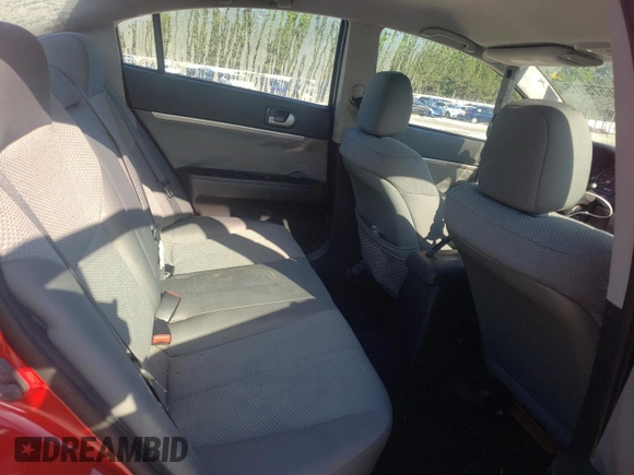 2010 Mitsubishi Galant FE z VIN 4A32B2FF1AE008717, wystawiony jako Copart lot #56575015 z przebiegiem 80 862 mil mil oraz Szkoda całkowita • Salvage title. Historia ofert i sprzedaży dostępna na DreamBid. Obrazek 10.