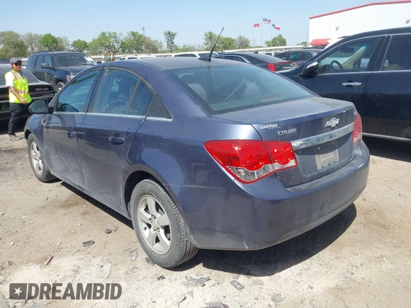 2014 Chevrolet Cruze 1LT with VIN 1G1PC5SB8E7144842, listed as a IAAI auction lot 41839039 with 131,826 mi miles and . Bid and sale history available at DreamBid. Image 3.