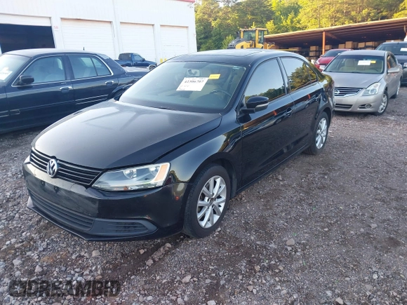 2012 Volkswagen Jetta SE with VIN 3VWDX7AJ3CM422968, listed as a IAAI auction lot 42306707 with 191,216 mi miles and . Bid and sale history available at DreamBid. Image 2.