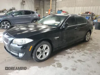 2012 BMW 5 Series 528i xDrive z VIN WBAXH5C5XCDW05794, wystawiony jako Copart lot #56877515 z przebiegiem Nie podano mil oraz Czysty tytuł • Clean title. Historia ofert i sprzedaży dostępna na DreamBid. Obrazek 1.