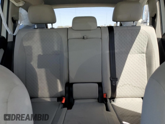2019 Volkswagen Tiguan S z VIN 3VV0B7AX0KM200859, wystawiony jako Copart lot #53995675 z przebiegiem 71 737 mil mil oraz Szkoda całkowita • Salvage title. Historia ofert i sprzedaży dostępna na DreamBid. Obrazek 10.