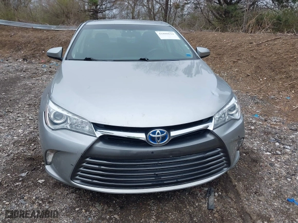2015 Toyota Camry Hybrid LE with VIN 4T1BD1FK9FU161942, listed as a IAAI auction lot 41880622 with 216,632 mi miles. Bid and sale history available at carsss.com. Image 12.