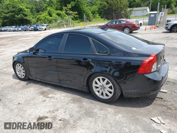 2008 Volvo S40 2.4L z VIN YV1MS382982350935, wystawiony jako Copart lot #60416945 z przebiegiem 77 593 mil mil oraz Szkoda całkowita • Salvage title. Historia ofert i sprzedaży dostępna na DreamBid. Obrazek 2.