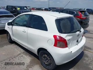 2008 Toyota Yaris with VIN JTDJT923485207836, listed as a IAAI auction lot 42086842 with 299,236 mi miles and . Bid and sale history available at carsss.com. Image 3.
