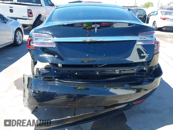 2018 Tesla Model S 75D with VIN 5YJSA1E22JF289195, listed as a IAAI auction lot 41825949 with 49,217 mi miles and . Bid and sale history available at DreamBid. Image 6.