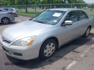2007 Honda Accord LX with VIN 1HGCM56467A033681, listed as a IAAI auction lot 42680186 with 181,997 mi miles and . Bid and sale history available at DreamBid. Image 2.
