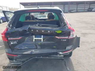 2019 Volvo XC60 Inscription with VIN LYV102RL3KB184885, listed as a IAAI auction lot 41544225 with 65,042 mi miles. Bid and sale history available at carsss.com. Image 6.