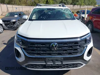 2024 Volkswagen Atlas SEL with VIN 1V2BE2CA1RC232515, listed as a IAAI auction lot 40441892 with 3,641 mi miles and . Bid and sale history available at DreamBid. Image 12.