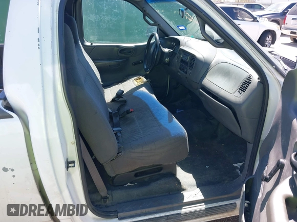 2001 Ford F-150 z VIN 1FTZF17211KF84322, wystawiony jako IAAI lot #41821016 z przebiegiem Nie podano mil oraz . Historia ofert i sprzedaży dostępna na DreamBid. Obrazek 5.