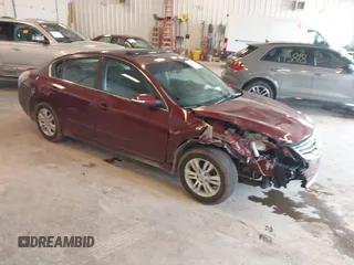 2012 Nissan Altima S z VIN 1N4AL2AP7CN449000, wystawiony jako IAAI lot #42208825 z przebiegiem 96 350 mil mil oraz . Historia ofert i sprzedaży dostępna na DreamBid. Obrazek 1.