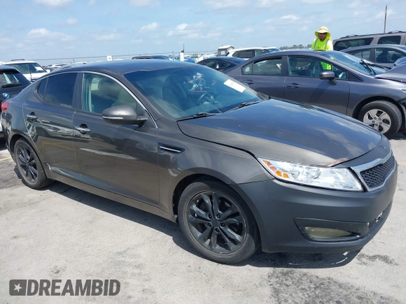 2013 Kia Optima EX с VIN 5XXGN4A78DG151742, выставлен на аукционе IAAI как лот 42631875 с пробегом 112 677 миль миль и . История ставок и продаж доступна на DreamBid. Изображение 1.