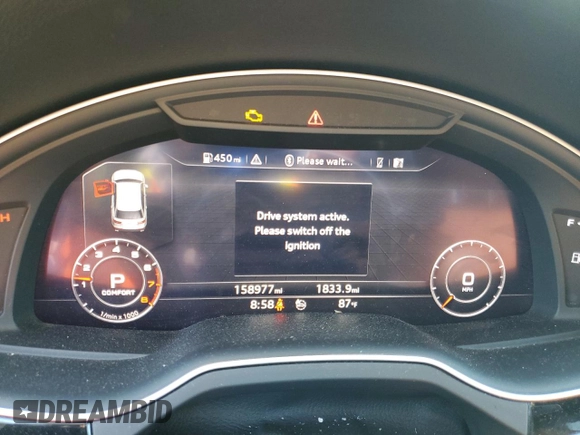 2018 Audi Q7 Prestige with VIN WA1VAAF79JD010611, listed as a Copart auction lot 61014685 with 158,977 mi miles and Salvage title. Bid and sale history available at DreamBid. Image 9.
