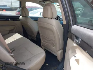 2012 Kia Sorento LX z VIN 5XYKT4A23CG248801, wystawiony jako IAAI lot #42036365 z przebiegiem 134 368 mil mil oraz . Historia ofert i sprzedaży dostępna na DreamBid. Obrazek 8.