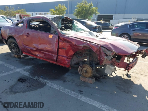 2007 Ford Mustang Deluxe with VIN 1ZVFT80N975298733, listed as a IAAI auction lot 41366125 with Not Provided miles and . Bid and sale history available at DreamBid. Image 1.