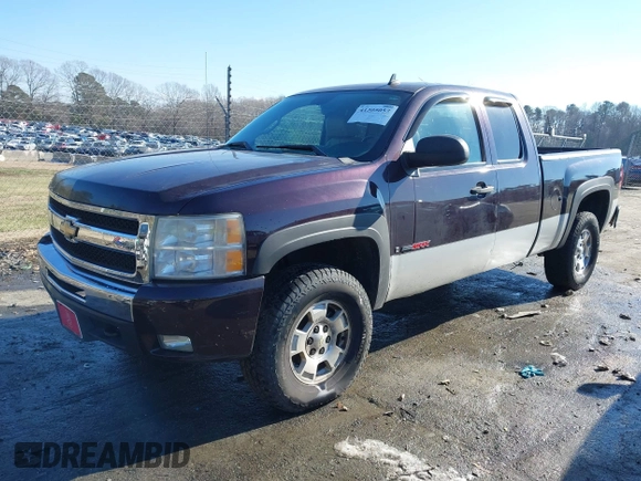 2008 Chevrolet Silverado 1500 with VIN 2GCFK19Y081135708, listed as a IAAI auction lot 41305057 with 206,468 mi miles and . Bid and sale history available at DreamBid. Image 17.