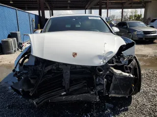 2015 Porsche Cayenne Turbo z VIN WP1AC2A21FLA81202, wystawiony jako Copart lot #45562605 z przebiegiem 72 979 mil mil oraz Szkoda całkowita • Salvage title. Historia ofert i sprzedaży dostępna na DreamBid. Obrazek 5.