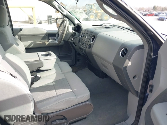 2007 Ford F-150 XLT with VIN 1FTPX14VX7FB18960, listed as a IAAI auction lot 41883749 with 173,716 mi miles. Bid and sale history available at carsss.com. Image 5.