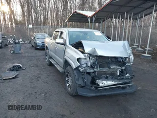 2018 Toyota Tacoma SR with VIN 3TMCZ5AN1JM140938, listed as a IAAI auction lot 41417198 with 140,133 mi miles and . Bid and sale history available at carsss.com. Image 1.