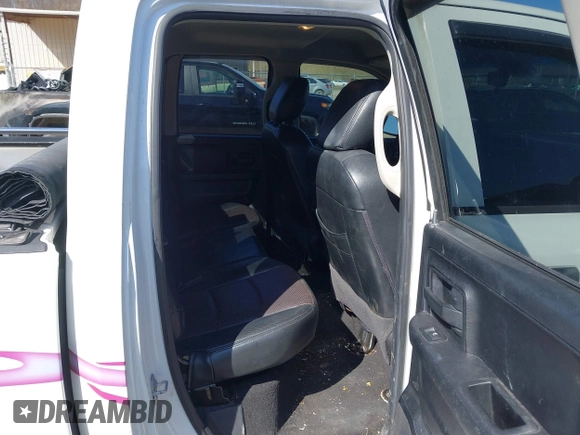 2014 Ram 1500 Express z VIN 1C6RR7FT3ES192539, wystawiony jako IAAI lot #41760162 z przebiegiem 107 098 mil mil oraz . Historia ofert i sprzedaży dostępna na DreamBid. Obrazek 8.