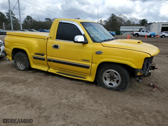 2002 Chevrolet Silverado 1500 LS with VIN 1GCEC14V02Z263127, listed as a Copart auction lot 44550445 with 215,471 mi miles and Salvage Title. Bid and sale history available at carsss.com. Image 4.