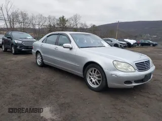 2003 Mercedes-Benz S-Class 4.3L with VIN WDBNG70J03A331144, listed as a IAAI auction lot 42013506 with 1 mi miles. Bid and sale history available at carsss.com. Image 1.