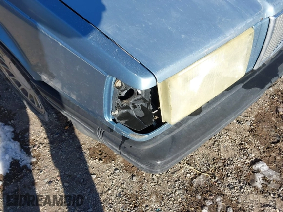 1993 Volvo 900 GLS с VIN YV1JS8839P1112547, выставлен на аукционе IAAI как лот 41296396 с пробегом 217 656 миль миль и . История ставок и продаж доступна на DreamBid. Изображение 6.