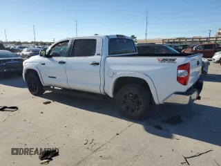 2017 Toyota Tundra SR5 z VIN 5TFEW5F17HX222295, wystawiony jako Copart lot #84070304 z przebiegiem 105 463 mil mil oraz Szkoda całkowita • Salvage title. Historia ofert i sprzedaży dostępna na DreamBid. Obrazek 2.