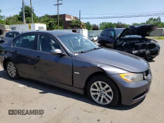 2006 BMW 3 Series 325i with VIN WBAVB13516KX49624, listed as a Copart auction lot 63456804 with 189,764 mi miles and Salvage Title. Bid and sale history available at carsss.com. Image 4.