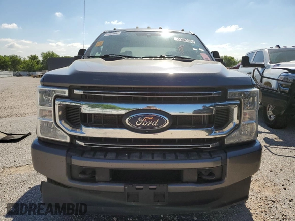 2021 Ford F-350 XL z VIN 1FT8W3DT4MEC60062, wystawiony jako Copart lot #55775935 z przebiegiem 456 137 mil mil oraz Czysty tytuł • Clean title. Historia ofert i sprzedaży dostępna na DreamBid. Obrazek 5.