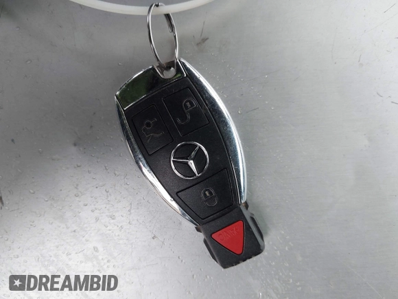 2018 Mercedes-Benz C 300 z VIN WDDWJ4JB8JF735845, wystawiony jako IAAI lot #42064145 z przebiegiem 61 523 mil mil oraz . Historia ofert i sprzedaży dostępna na DreamBid. Obrazek 11.