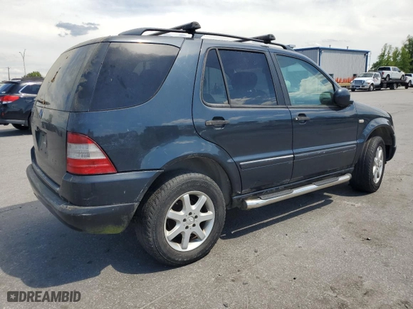 1999 Mercedes-Benz M-Class with VIN 4JGAB72E7XA107952, listed as a Copart auction lot 58559244 with 175,236 mi miles and Non Repairable. Bid and sale history available at carsss.com. Image 3.