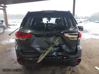2019 Toyota Highlander SE with VIN 5TDJZRFH4KS747306, listed as a IAAI auction lot 41867414 with 96,247 mi miles. Bid and sale history available at carsss.com. Image 16.