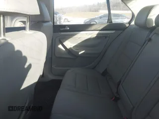 2007 Volkswagen Jetta 2.5 with VIN 3VWRF71K37M136996, listed as a IAAI auction lot 41643066 with Not provided miles and . Bid and sale history available at DreamBid. Image 8.